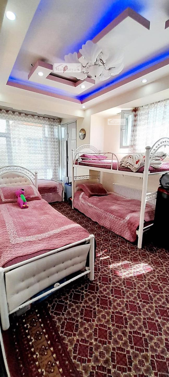 Four-room apartment is for sale at 5th Street in TaimaniFour-room apartment is for sale at 5th Street in Taimani