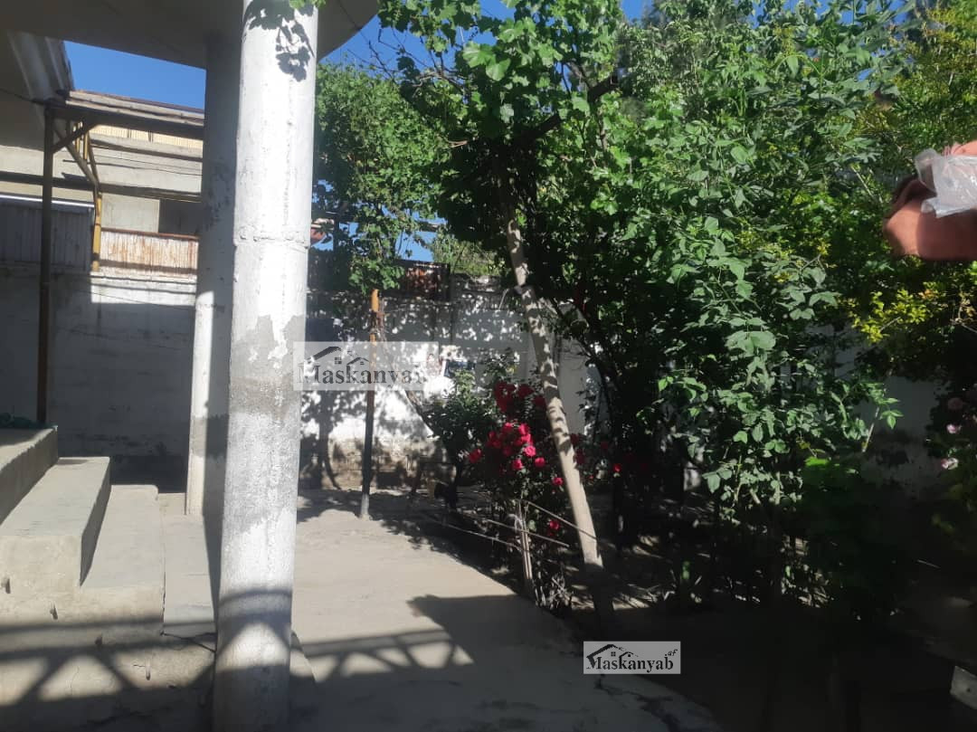 Four-room house for sale in District 15, Qasaba
