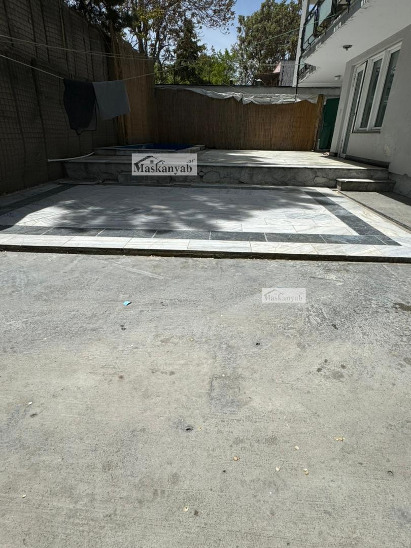 Nine-room house for rent in Wazir Akbar Khan