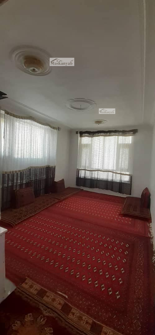 Seven-room house for sale in District 7