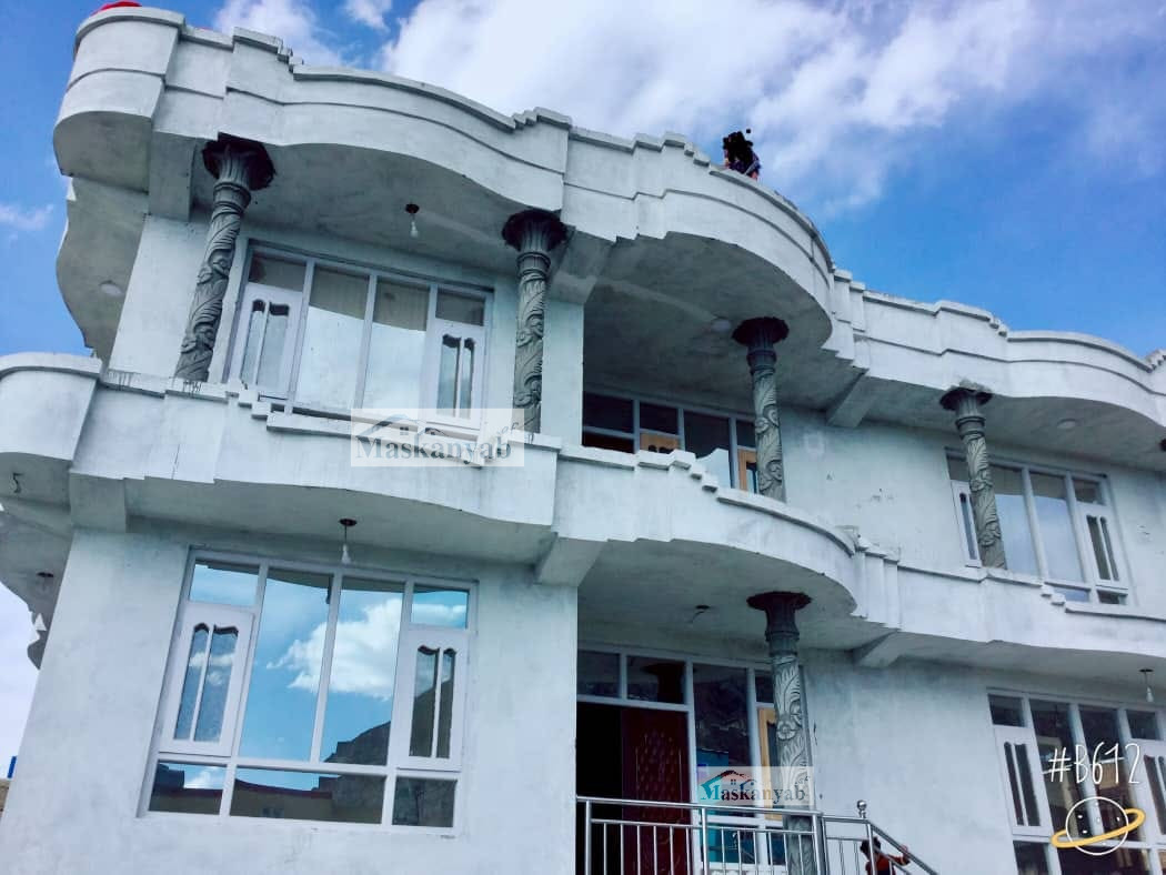 Seven-room house for sale in District 7