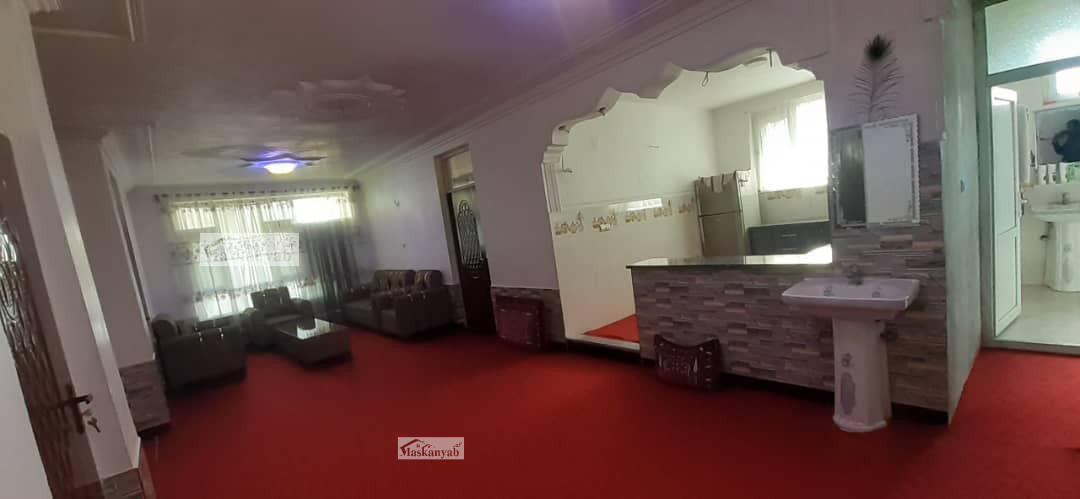 Seven-room house for sale in District 7