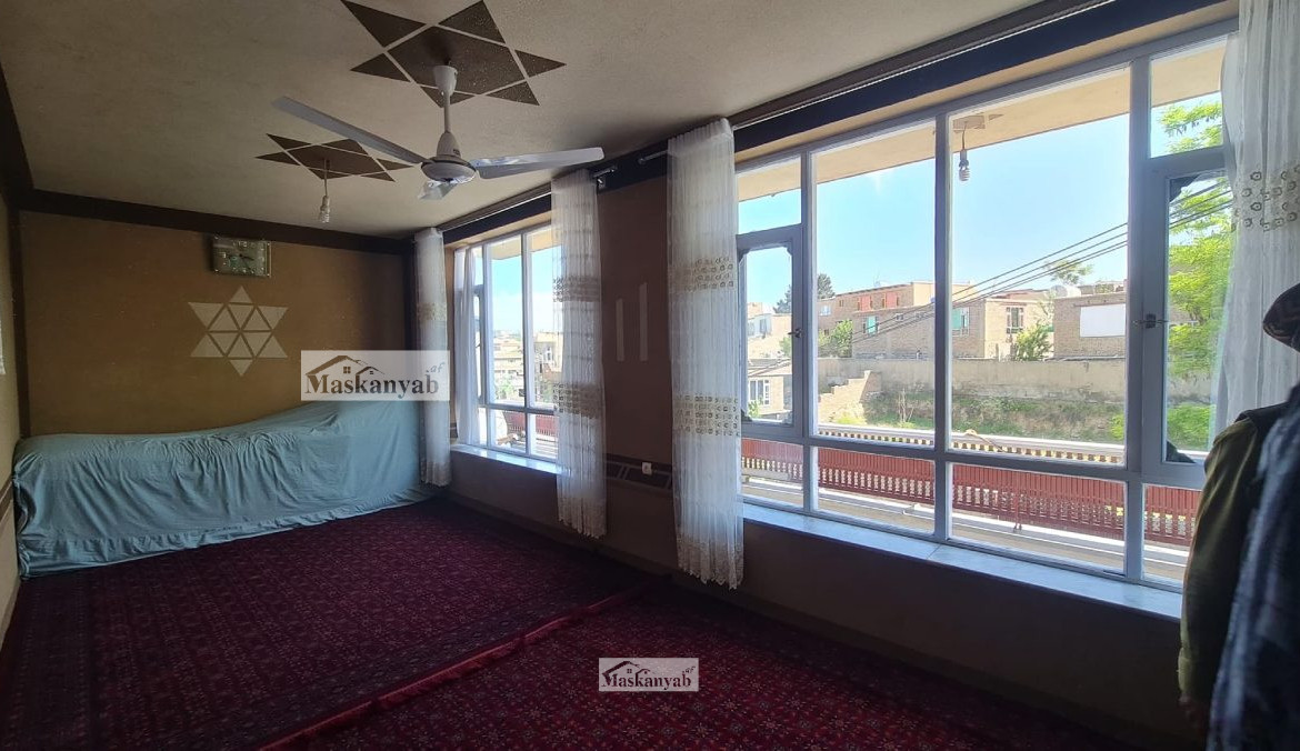 Seven-room house for sale in Karte New