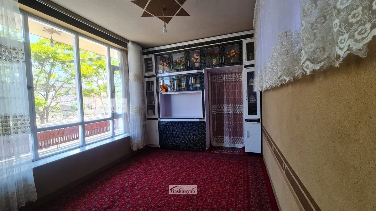 Seven-room house for sale in Karte New