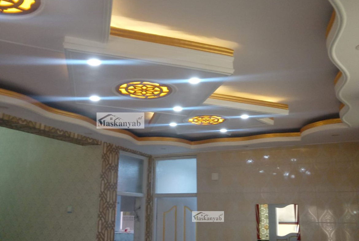 Three-and-half-floor house for sale in Traffic Square
