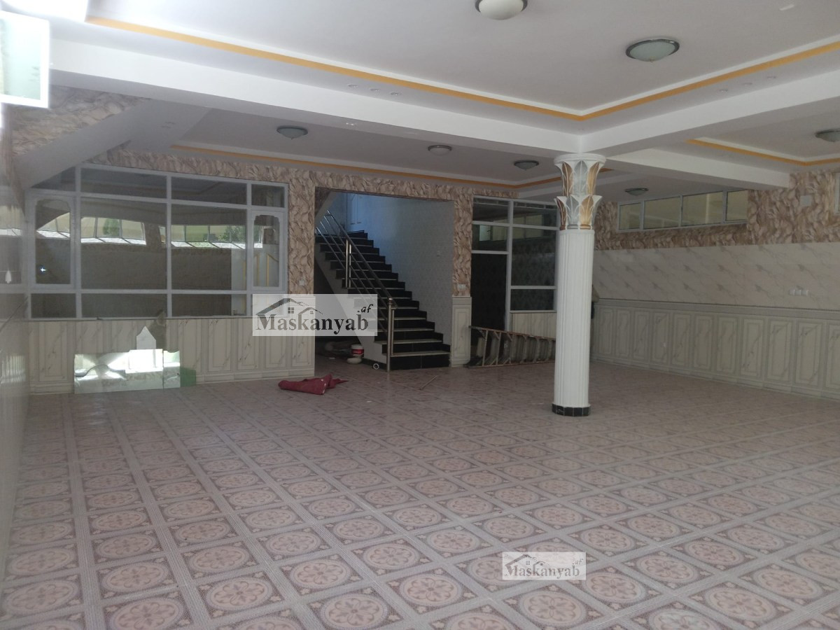 Three-and-half-floor house for sale in Traffic Square