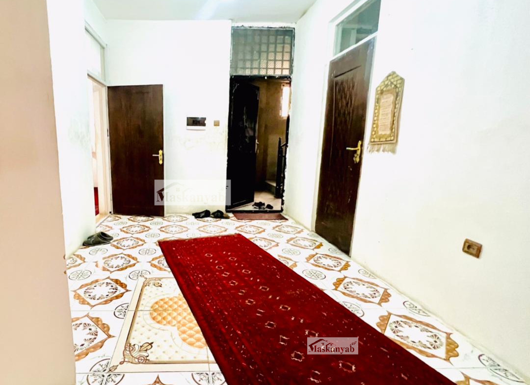 Three-room apartment for mortgage in Shahr-e New