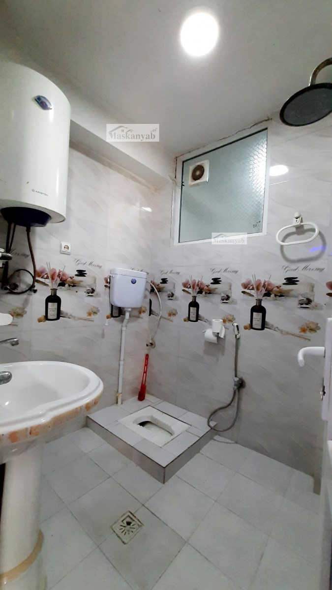 Three-room apartment for rent in Taimani