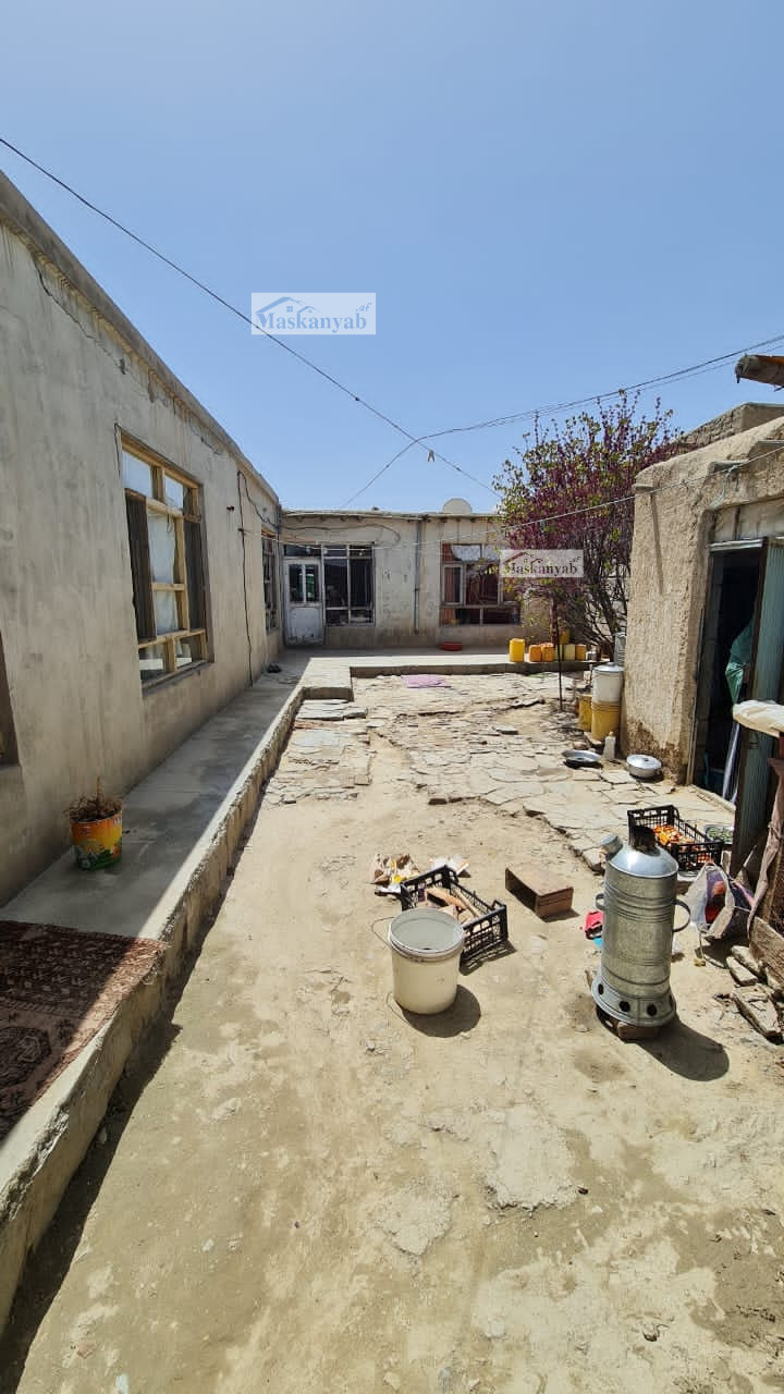 Three-room house for sale on Nadir Khan Hill