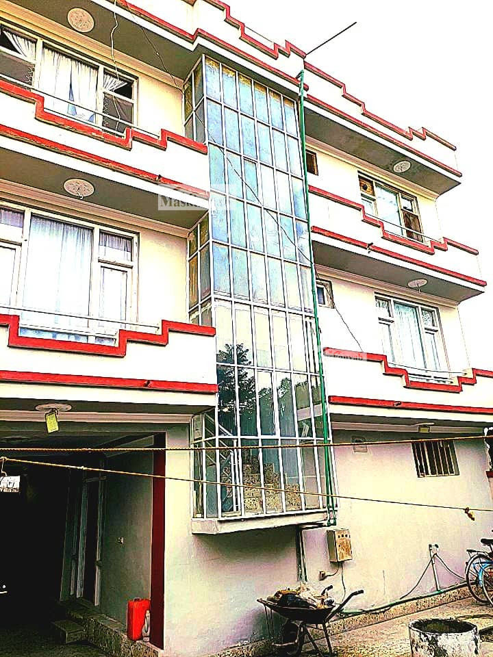 Five-room house for sale in District 11, Kabul