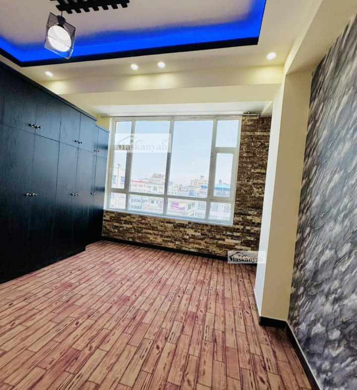 Four-room apartment for sale between the 4th and 5th Street