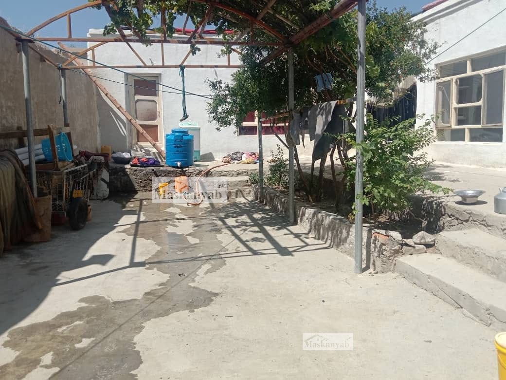 Four-room house for mortgage in Karte new