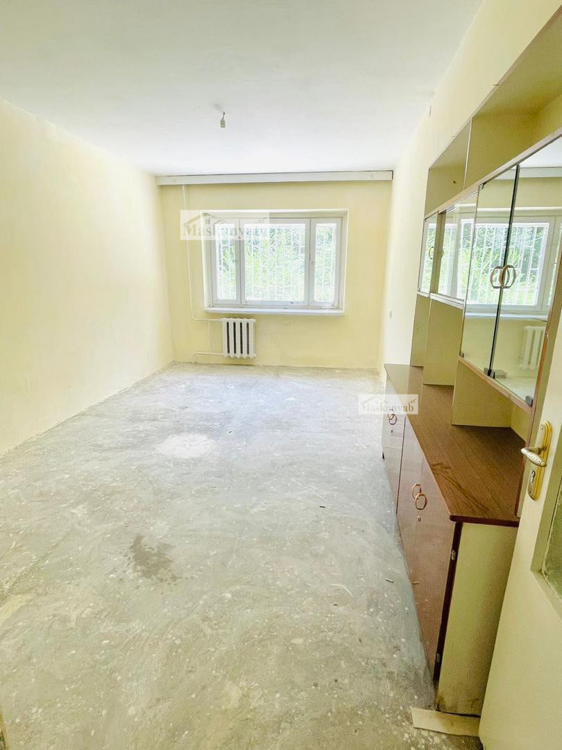 Three-room apartment for sale in First Makroreyan