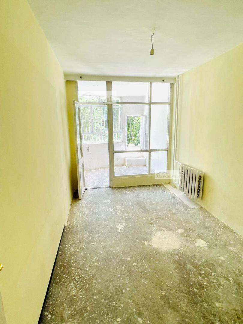 Three-room apartment for sale in First Makroreyan
