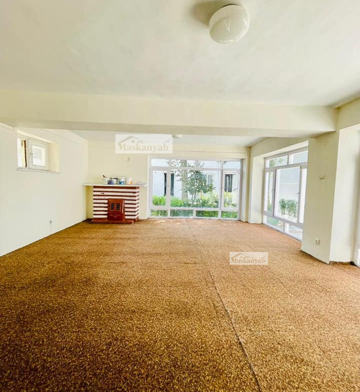 Seven-room house for rent in Shahr-e New, Kabul
