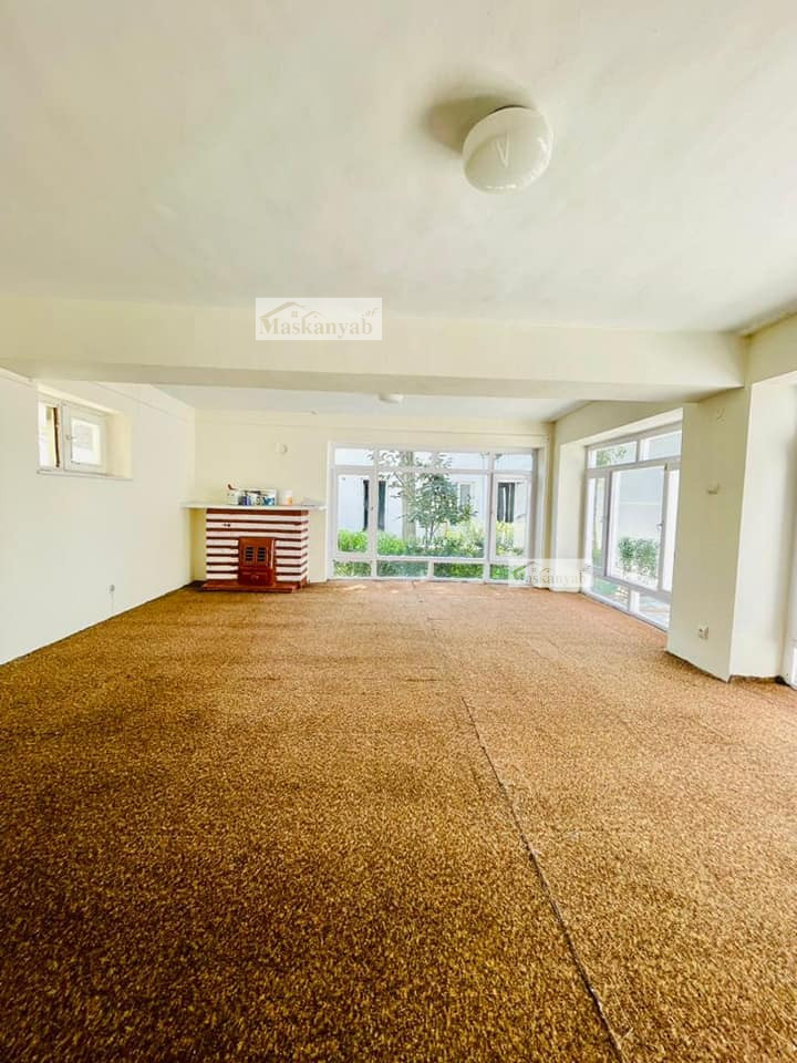 Seven-room house for rent in Shahr-e New, Kabul