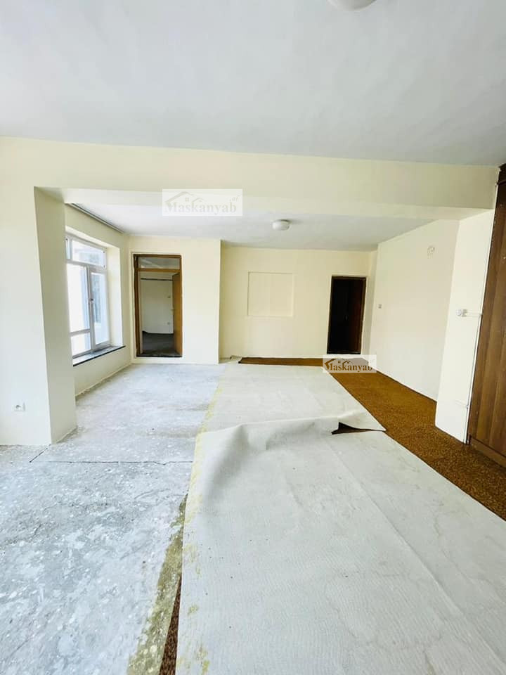 Seven-room house for rent in Shahr-e New, Kabul