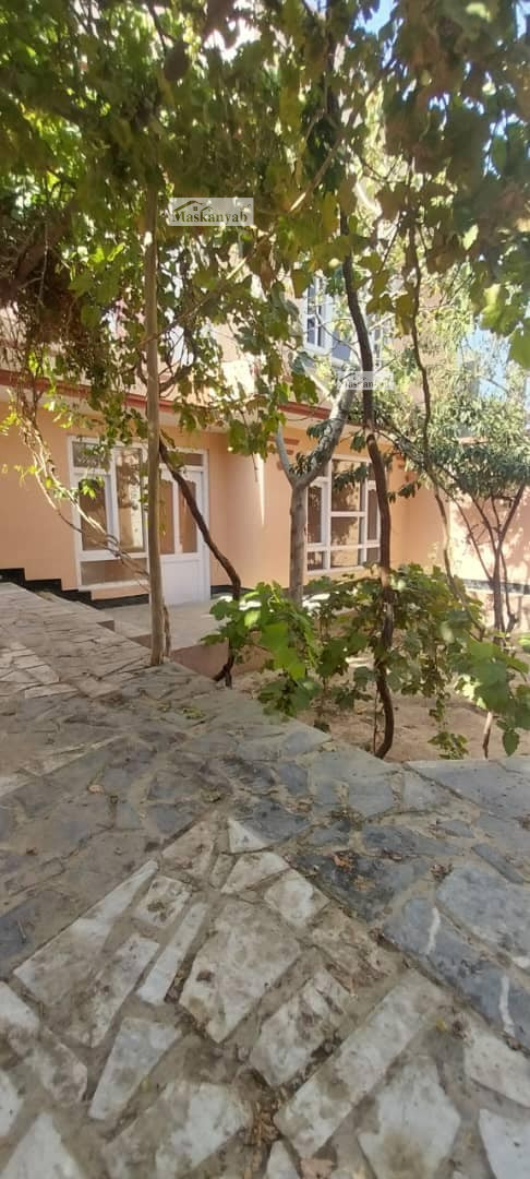 Six-room house for sale in District 7, Kabul