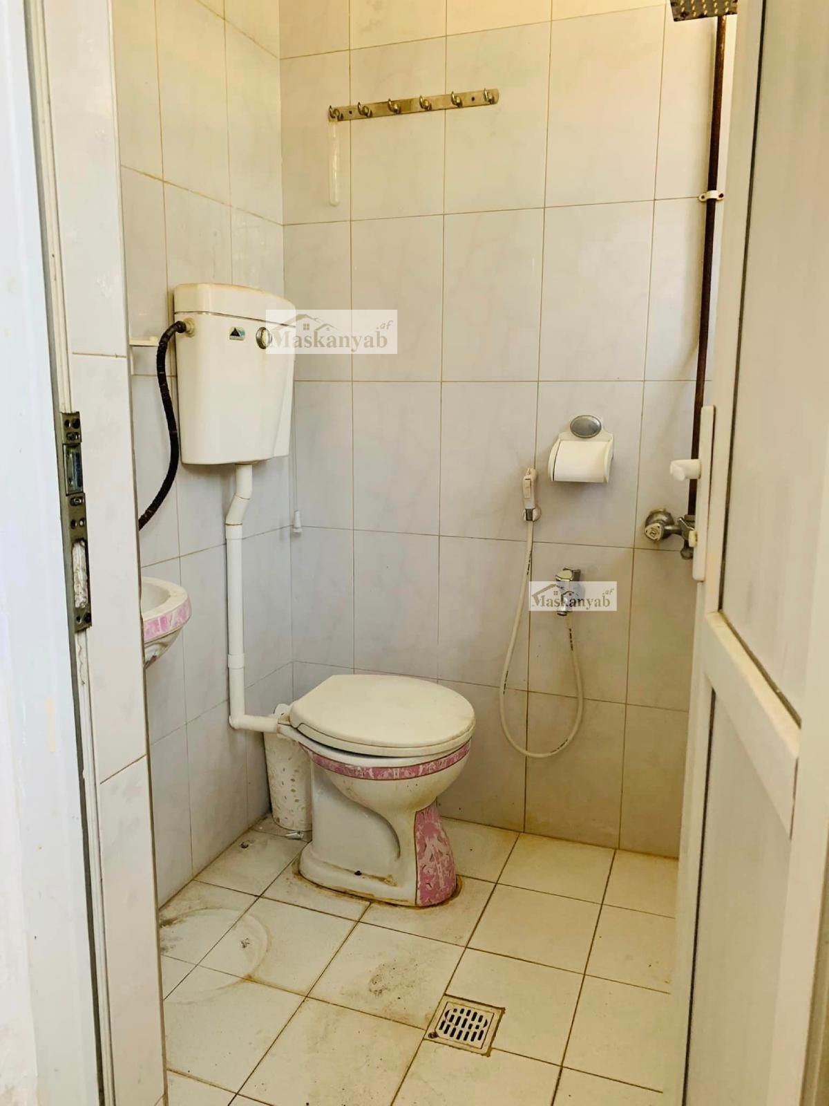 Four-room apartment for rent at 5th Street of Taimani