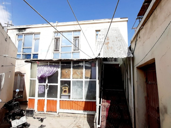 House for mortgage between Salim Karawan and Shaheed Hangara Square