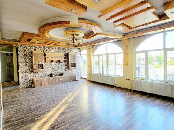 Four-room apartment for sale in district 4, Kabul1