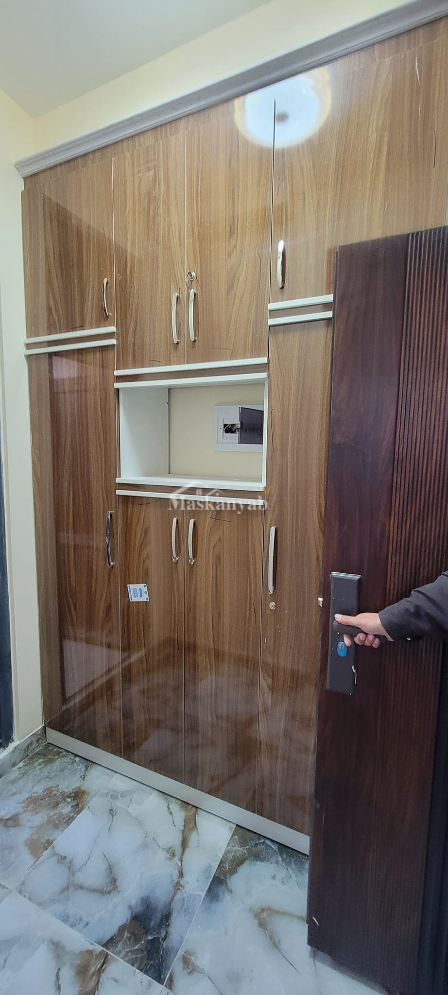 Four-room apartment for sale in district 4, Kabul1