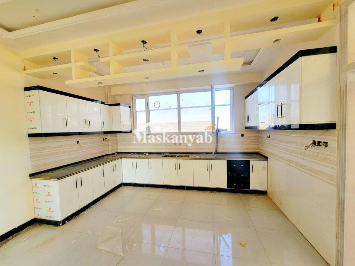 Six-floor building for sale in District 11, Kabul