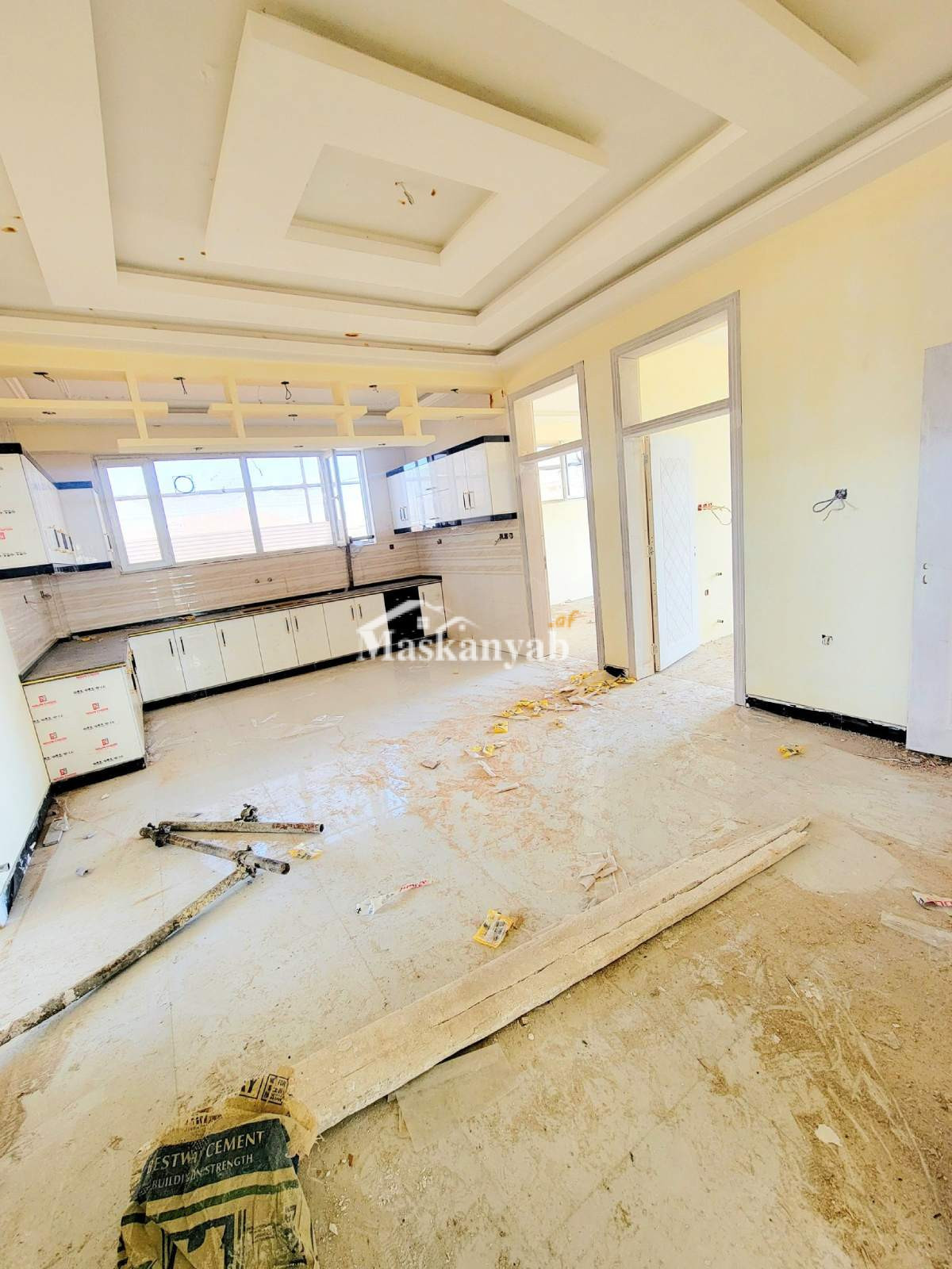 Six-floor building for sale in District 11, Kabul