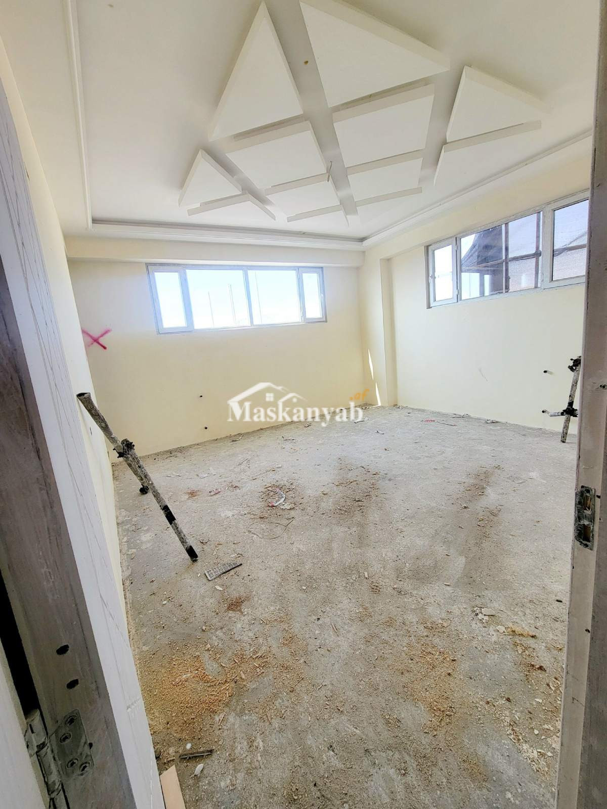 Six-floor building for sale in District 11, Kabul