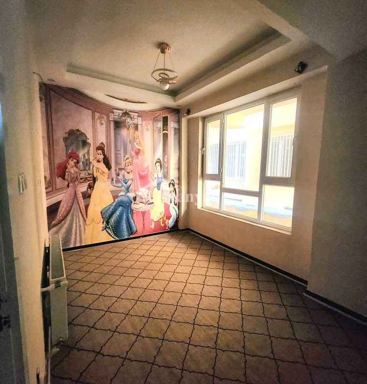 Four-room apartment for rent in Old Taimani, Kabul