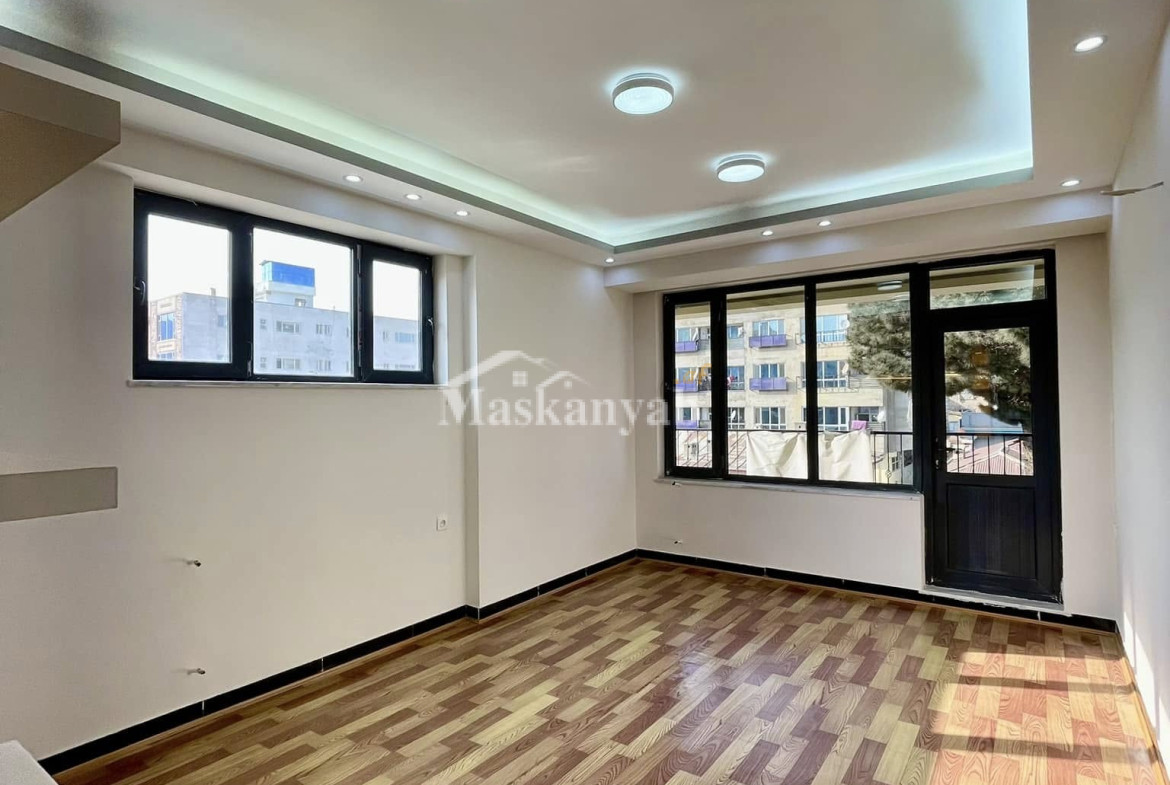Four-room apartment for sale in Baharistan, Kabul