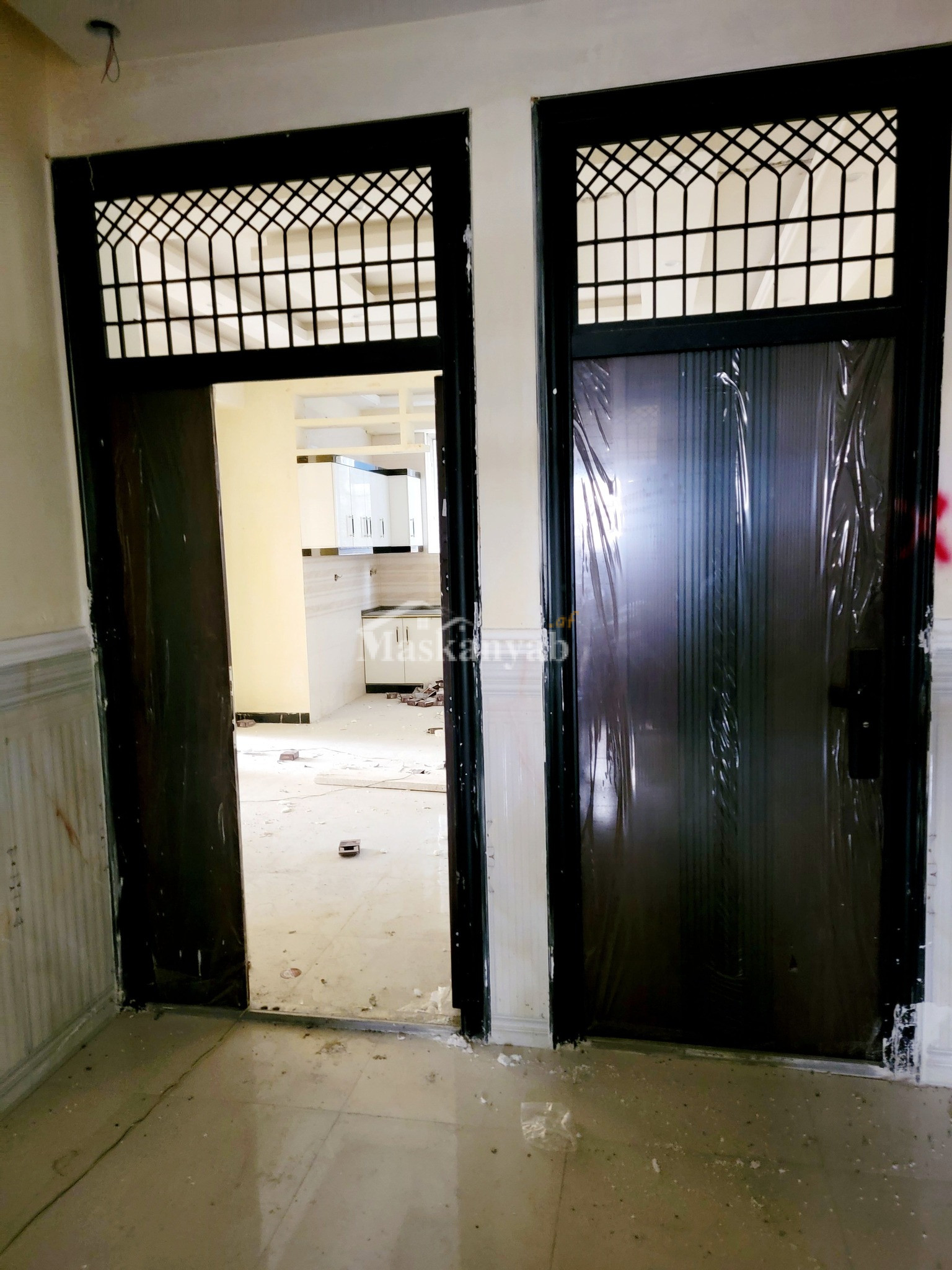 Six-floor building for sale in district 11, Kabul (1)