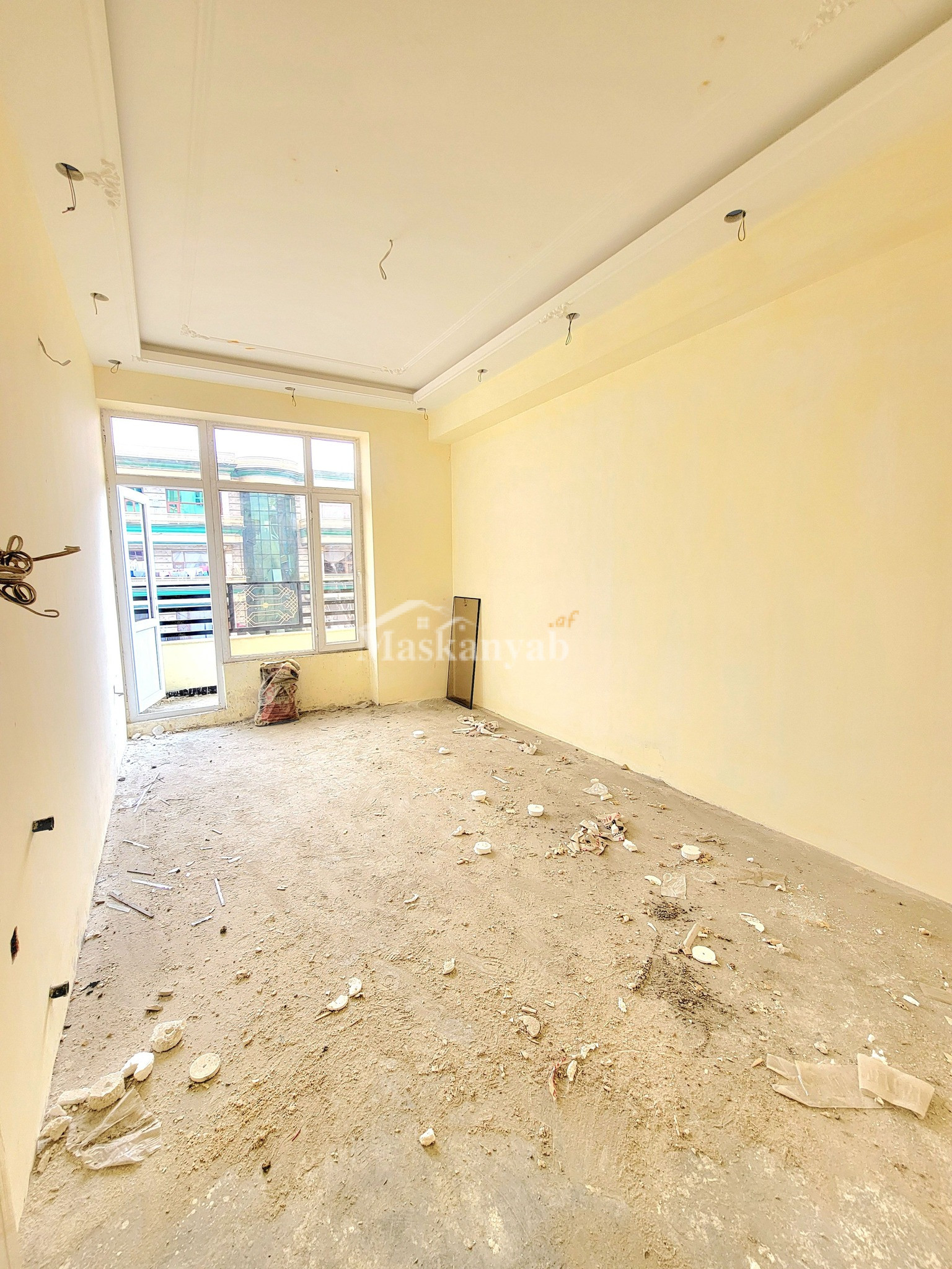 Six-floor building for sale in district 11, Kabul (1)