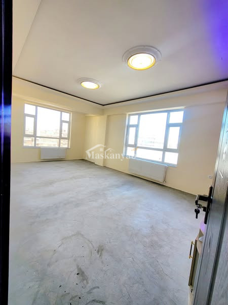 Four-room apartment for sale in Taimani Project, Kabul