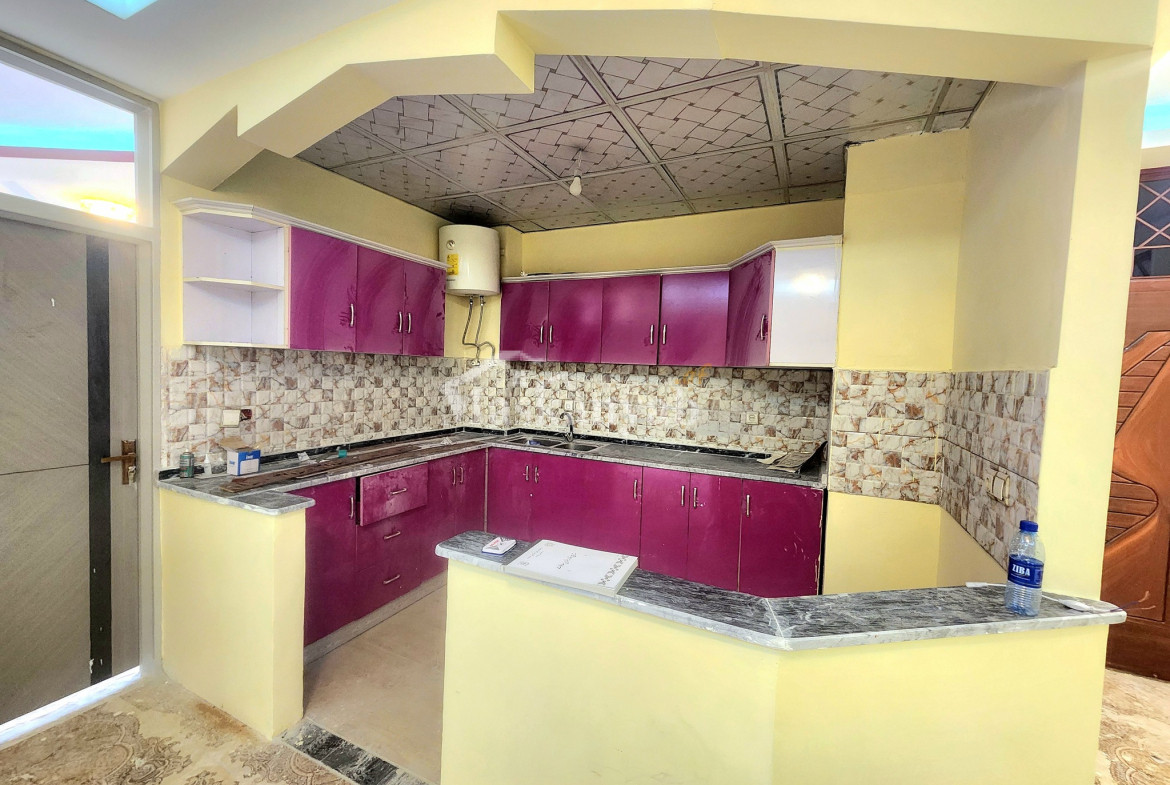 Three-room apartment for sale in 5th street of Taimani Project