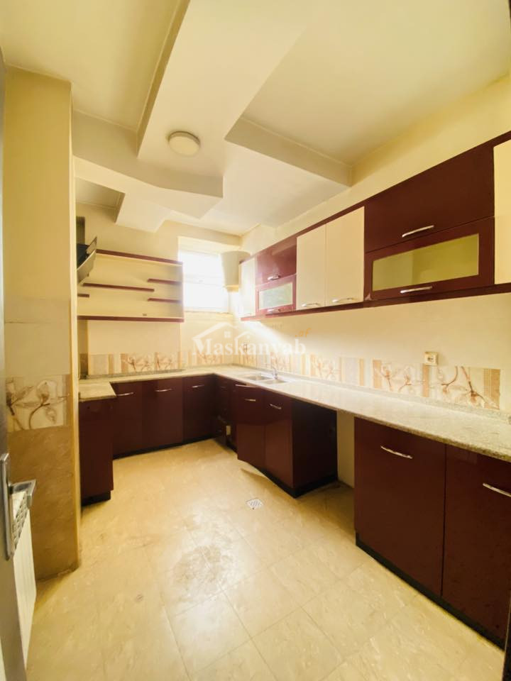 Four-room apartment for sale in District 4, Kabul